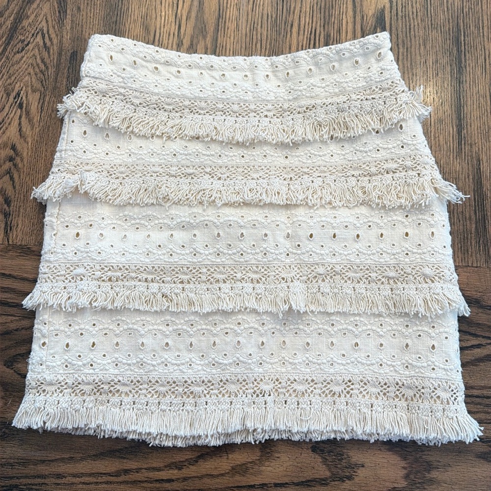 Eyelet skirt